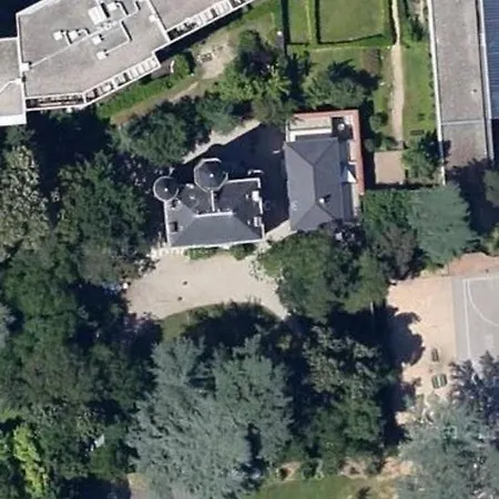Chateau Grandclement Lyon Villeurbanne Niveau Rdc - Tresor Cache En Ville Avec Vue Piscine Et Parc Exterior photo