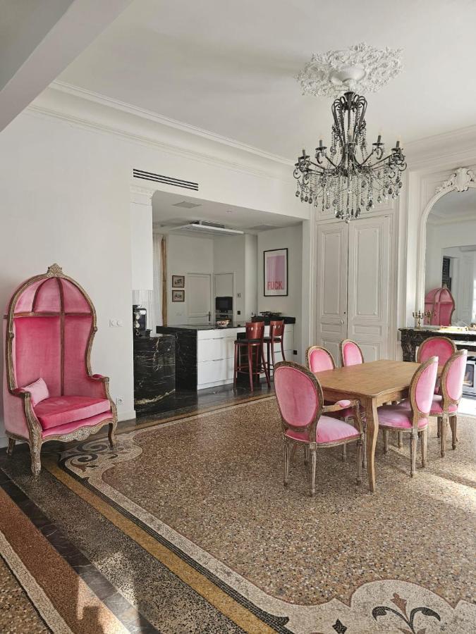 Chateau Grandclement Lyon Villeurbanne Niveau Rdc - Tresor Cache En Ville Avec Vue Piscine Et Parc Apartment